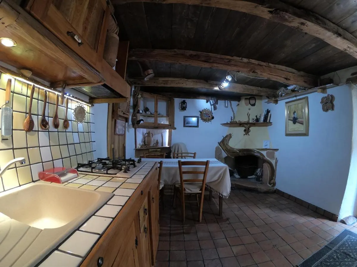 Villa Sa domu 'eccia Urzulei